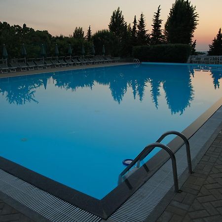 Villaggio Turistico Camping Il Fontino Scarlino Exterior foto